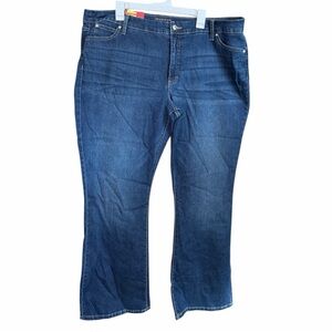 Jennifer Lopez Dark Wash Bootcut Jeans Size 22W New with tags